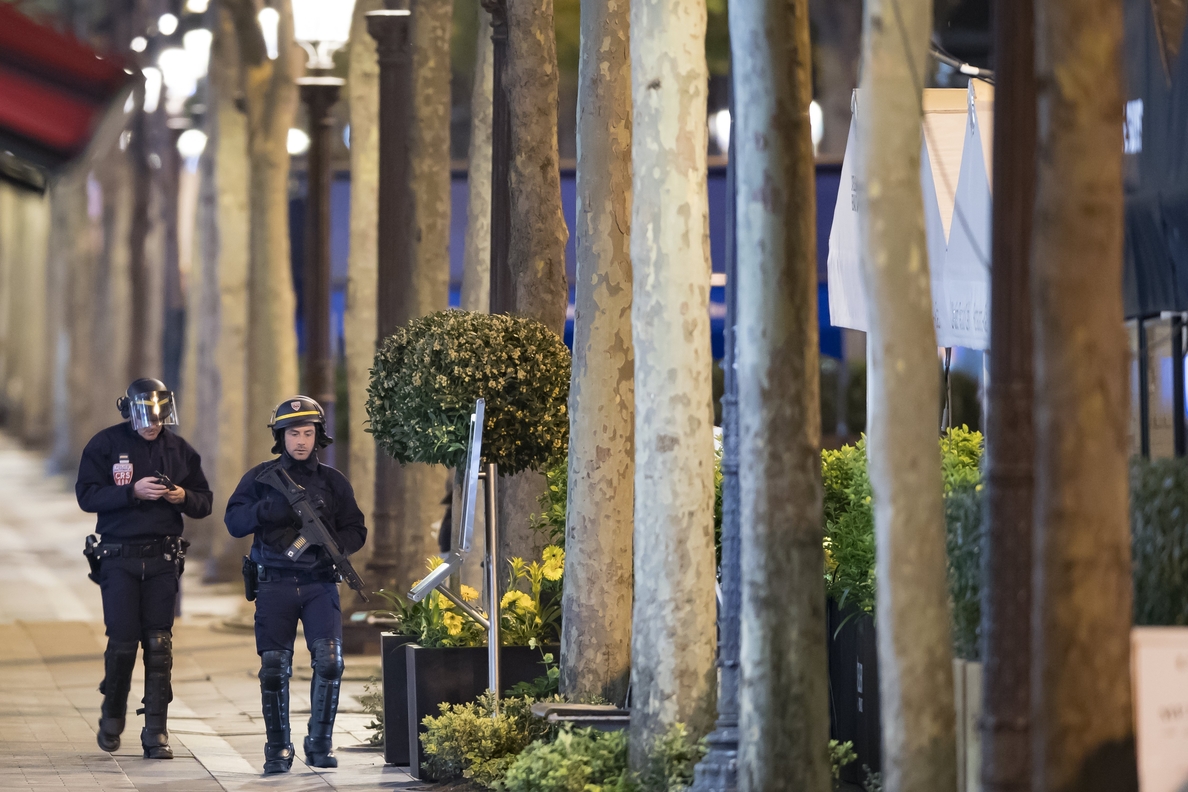 El sospechoso de terrorismo buscado por Francia se ha presentado en Amberes