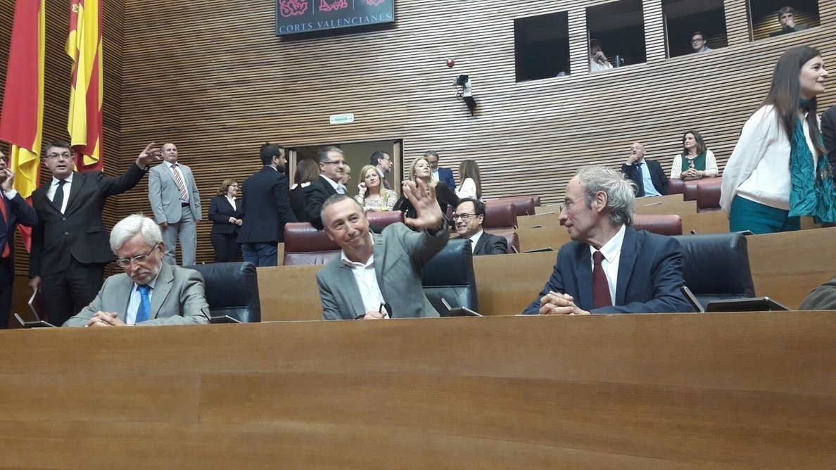 Diputados y senadores valencianos pedirán una reunión con Montoro para reparar la «injusticia» de los PGE