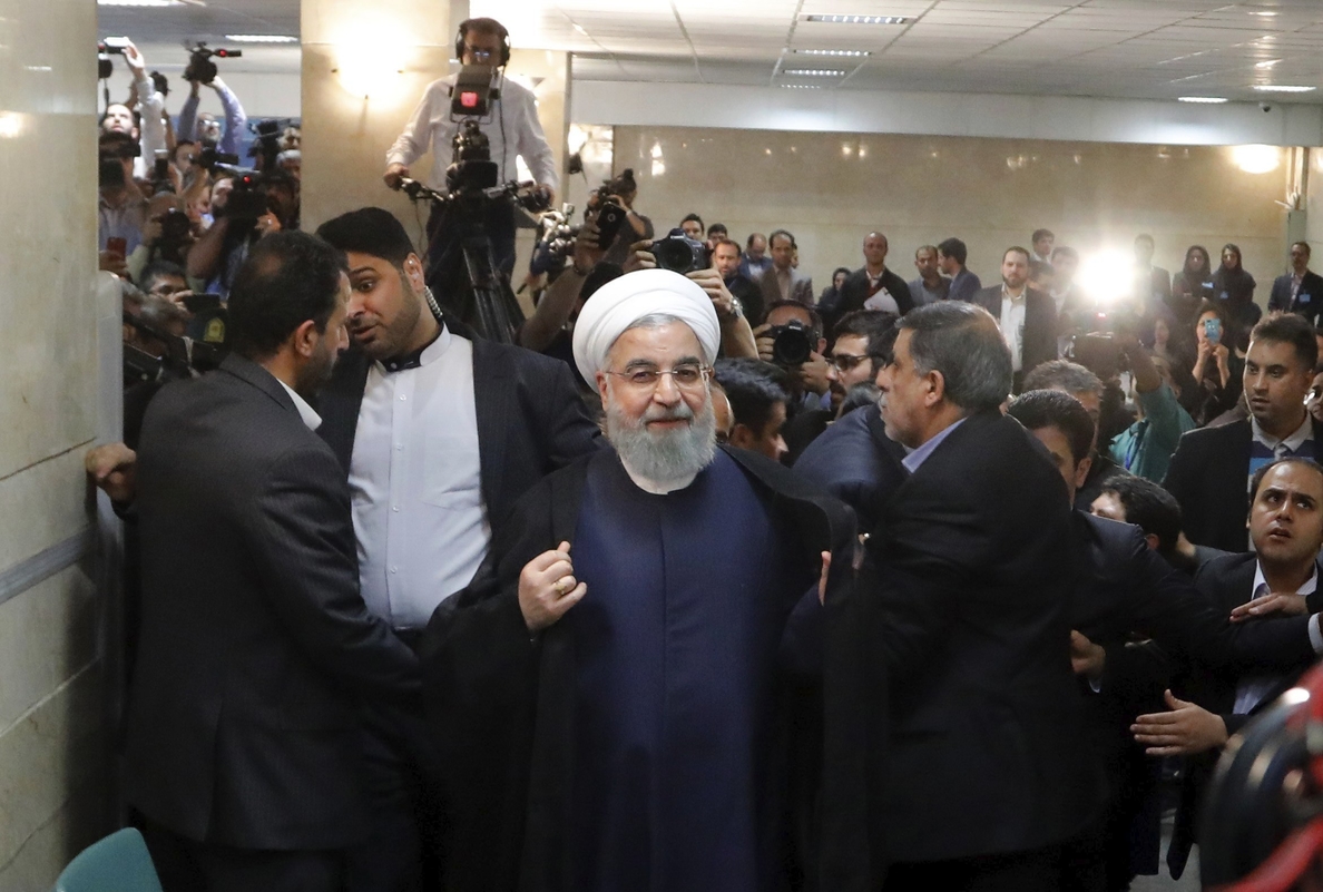 Rohaní advierte a los iraníes contra el regreso al poder de los conservadores