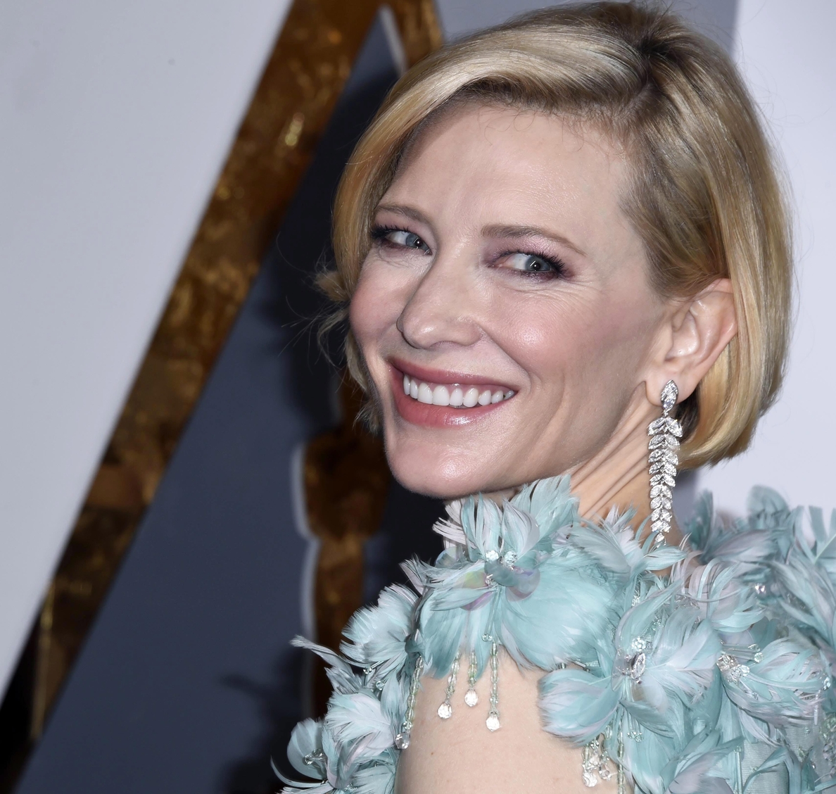 Bette Midler, Cate Blanchett y Kevin Kline entre los nominados a los Tony
