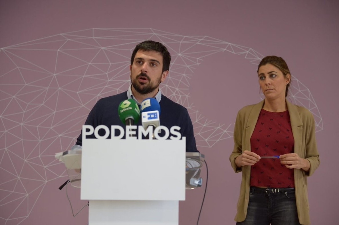 Podemos también está dispuesto a ponerse detrás del PSOE en Madrid si presenta una moción de censura contra Cifuentes