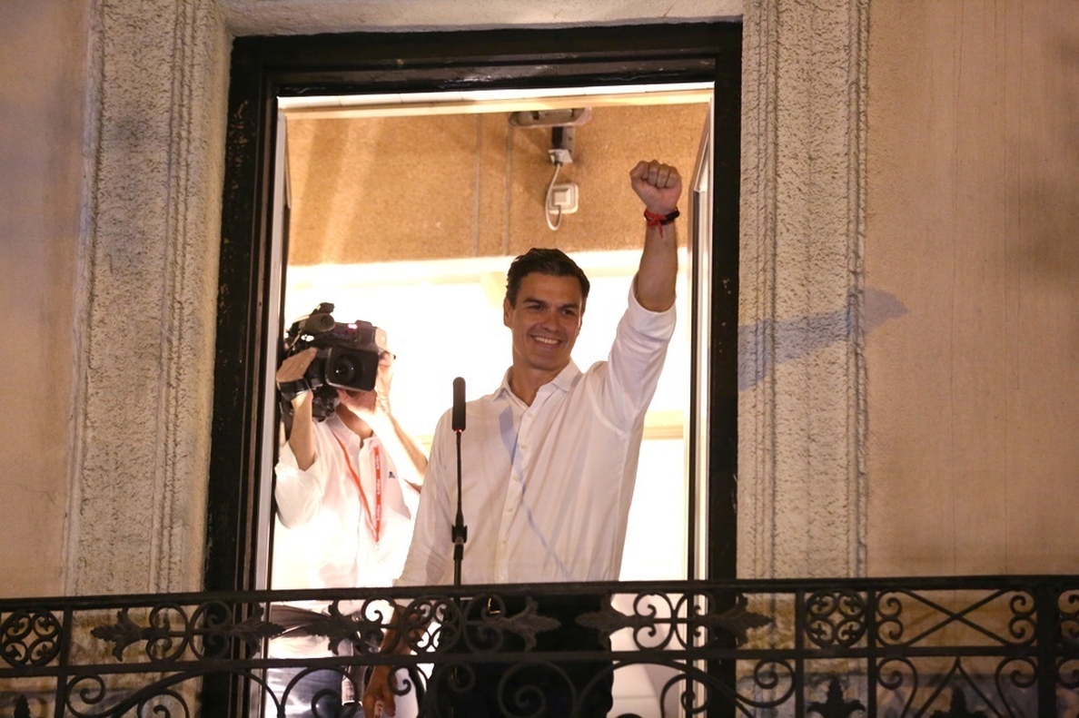 Sánchez acudirá este miércoles a la sede socialista de Ferraz para reunirse con los trabajadores