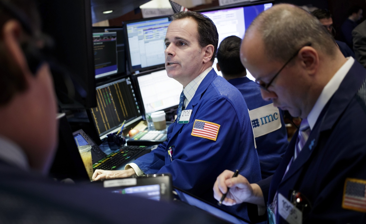 Wall Street abre con ganancias y el Dow Jones avanza un 0,49 %