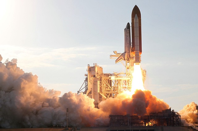 Vuela por primera vez el SpaceShipOne, el primer vehículo espacial de origen privado