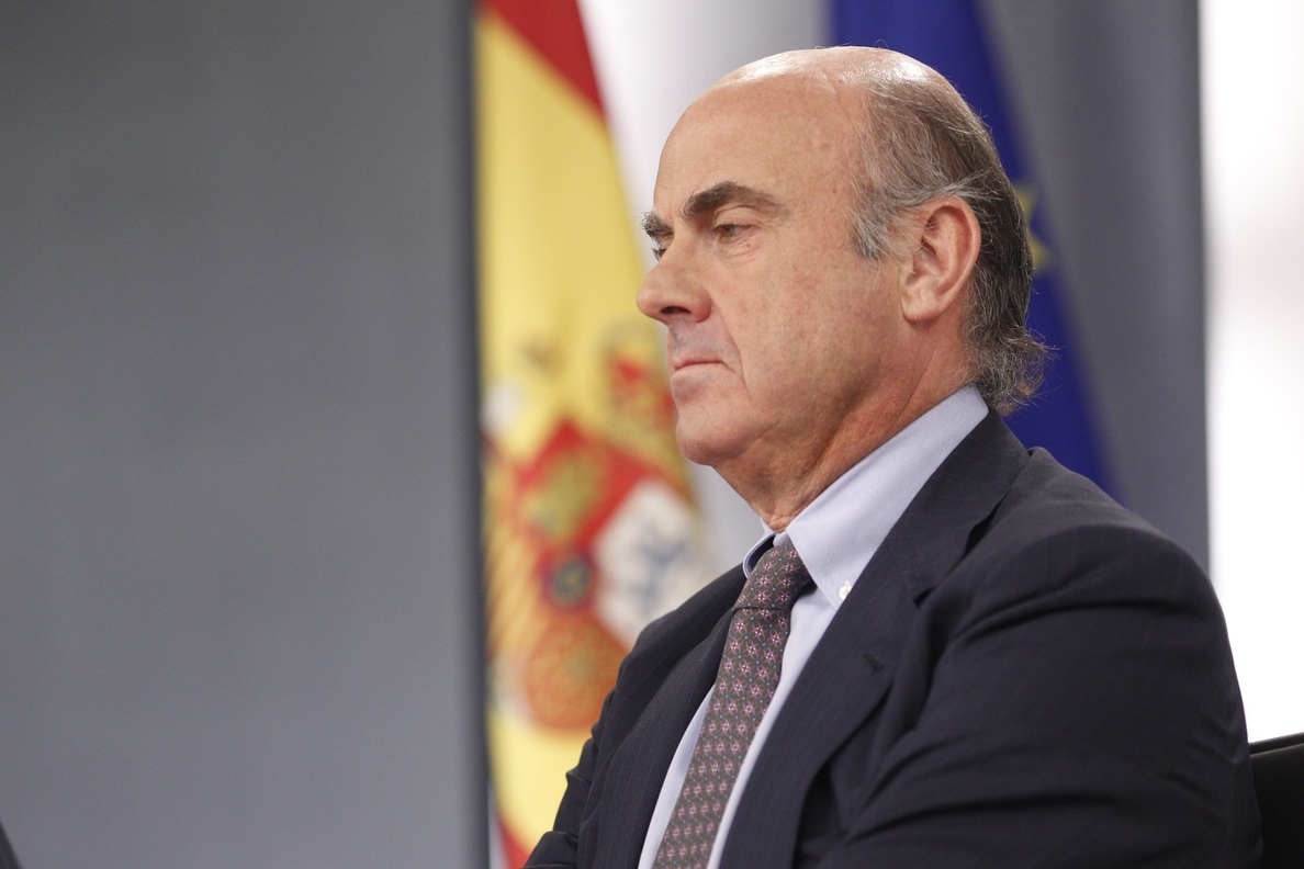 El Gobierno ve «margen de negociación» con el PSOE para el techo de gasto de 2018