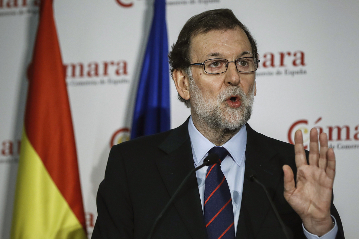 Rajoy pide confianza a los catalanes «sensatos» ante «delirios autoritarios»