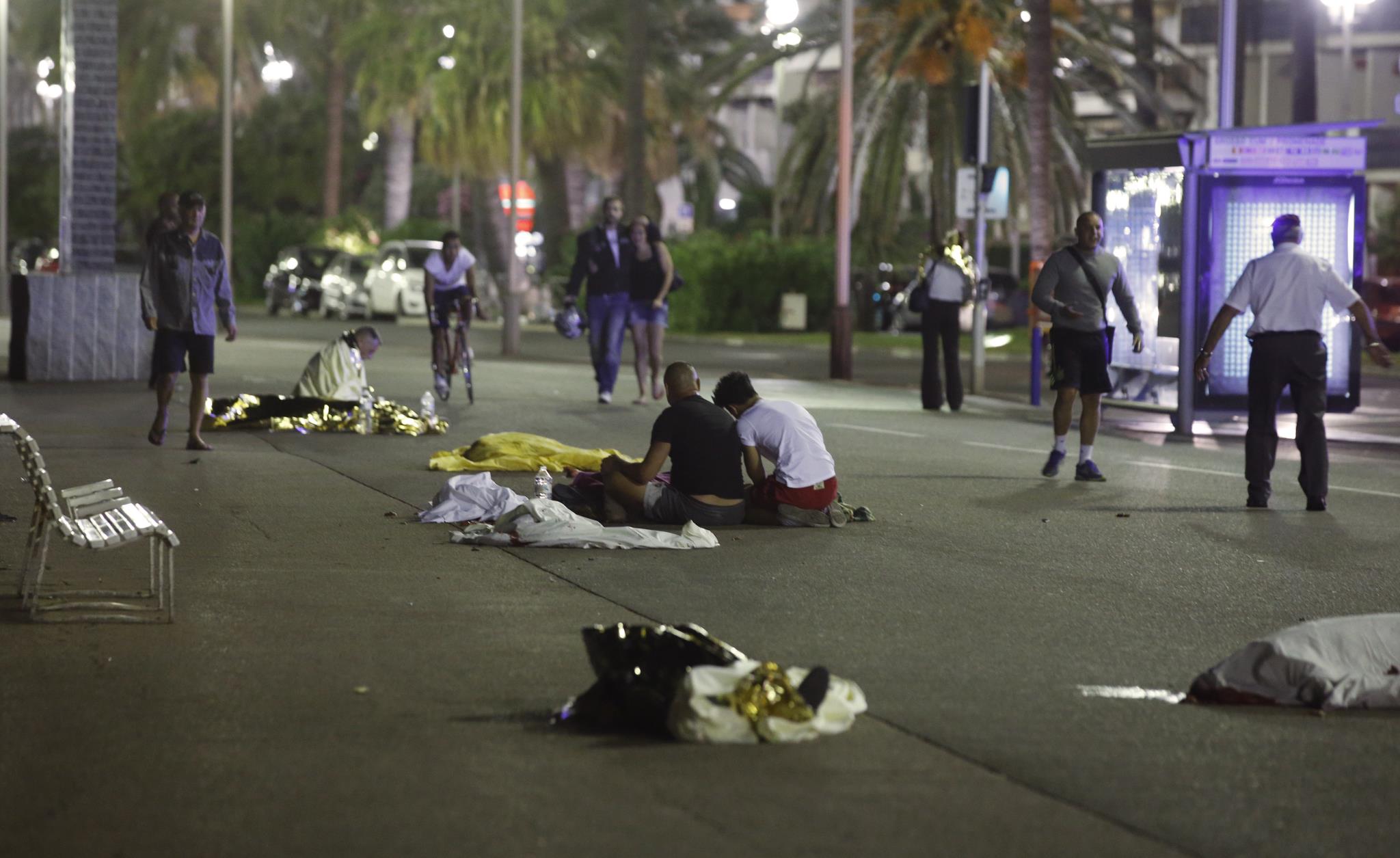 El Estado Islámico atenta en Niza: mata a 84 personas y deja más de 200 heridos