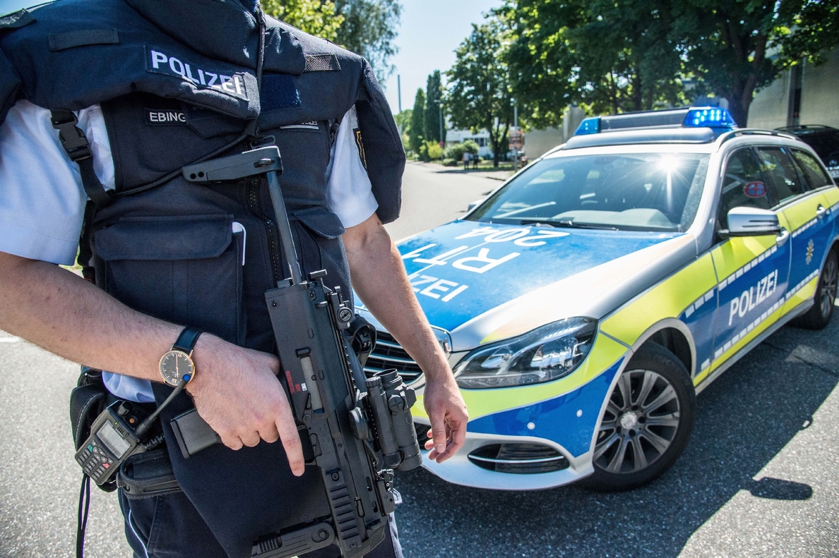 Detenido un hombre armado tras irrumpir en una escuela en el sur de Alemania