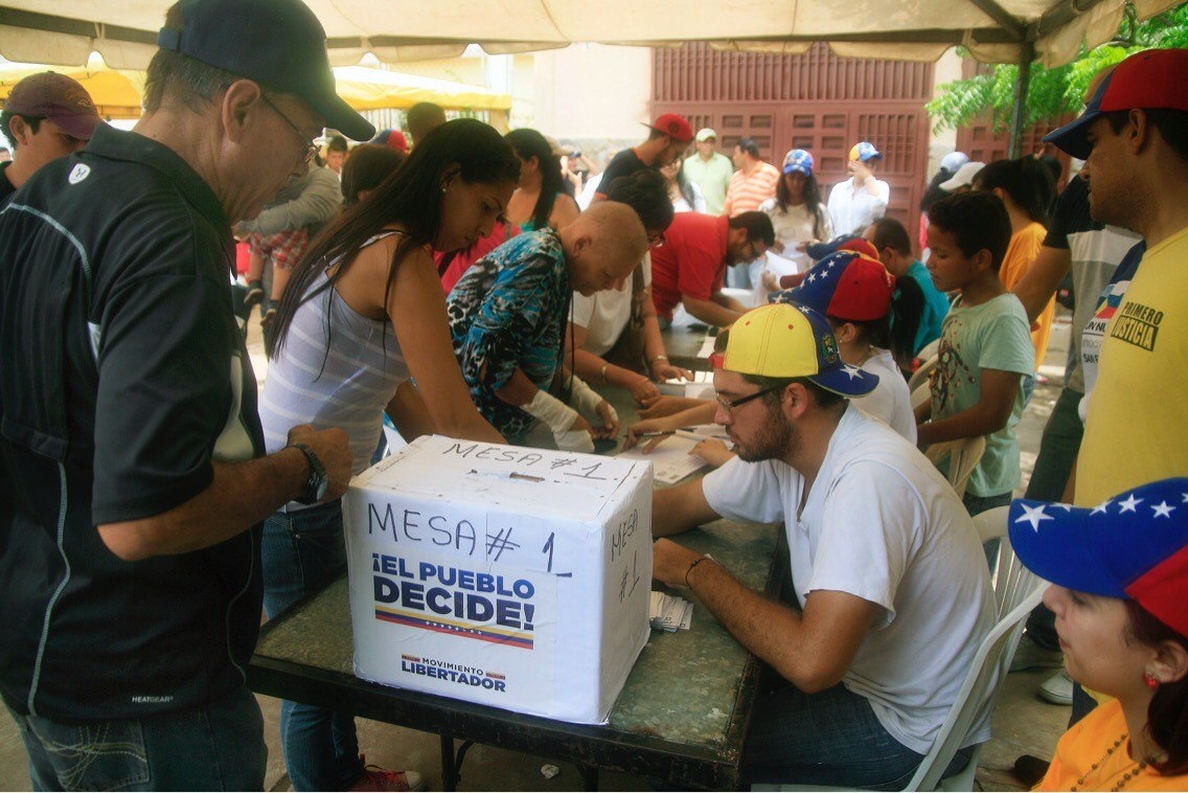 Más de 7,5 millones de venezolanos participaron en la consulta contra Maduro