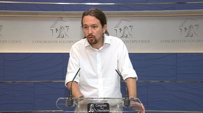 Pablo Iglesias avisa al PSOE de que Rajoy «no va a dimitir ni con agua caliente» e insiste en la moción de censura