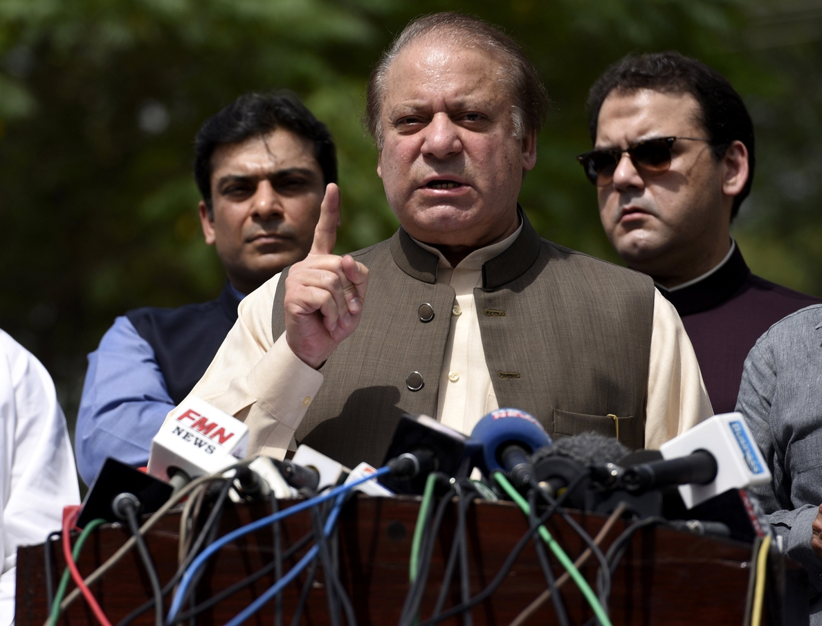 El Tribunal Supremo paquistaní inhabilita al primer ministro Sharif por los Papeles de Panamá