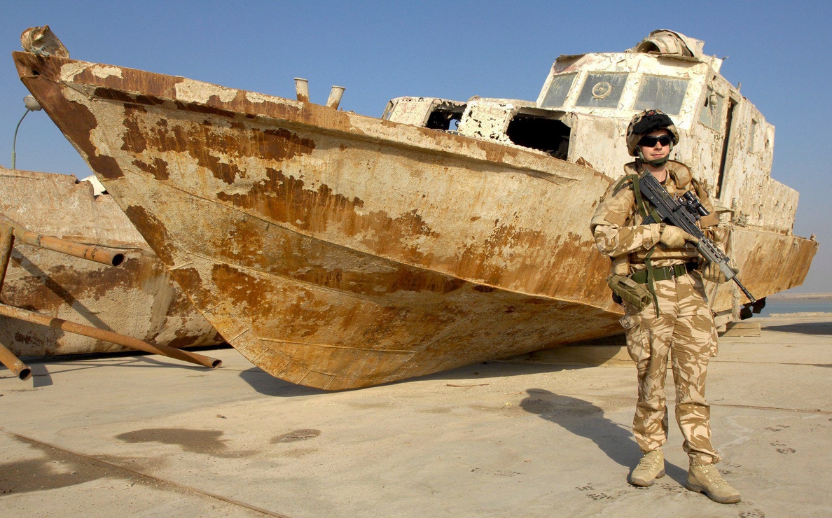 Encuentran 16 cadáveres de marineros iraquíes en un barco tras un naufragio