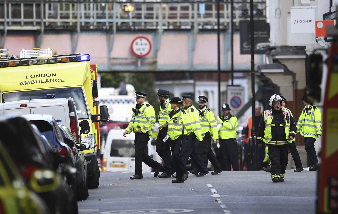 Un segundo hombre detenido en relación con el ataque en el metro de Londres
