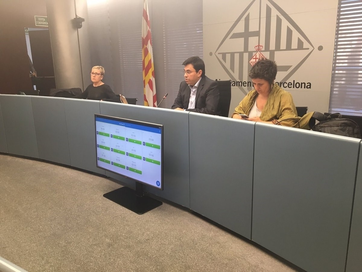 El Ayuntamiento de Barcelona celebra comisiones pese a la «excepción» y la ausencia de ERC, Demòcrata y CUP