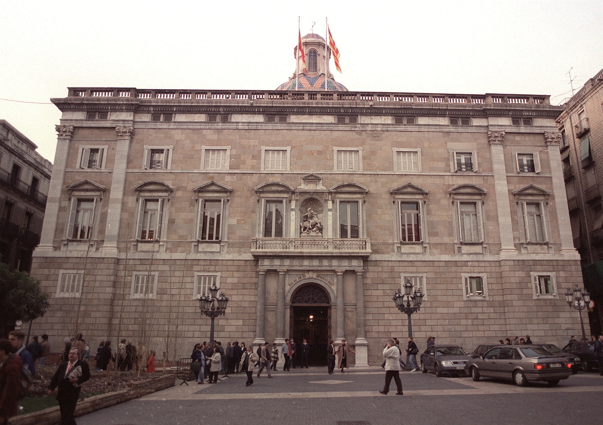 La Guardia Civil entra en el Palau de la Generalitat y varias consellerias