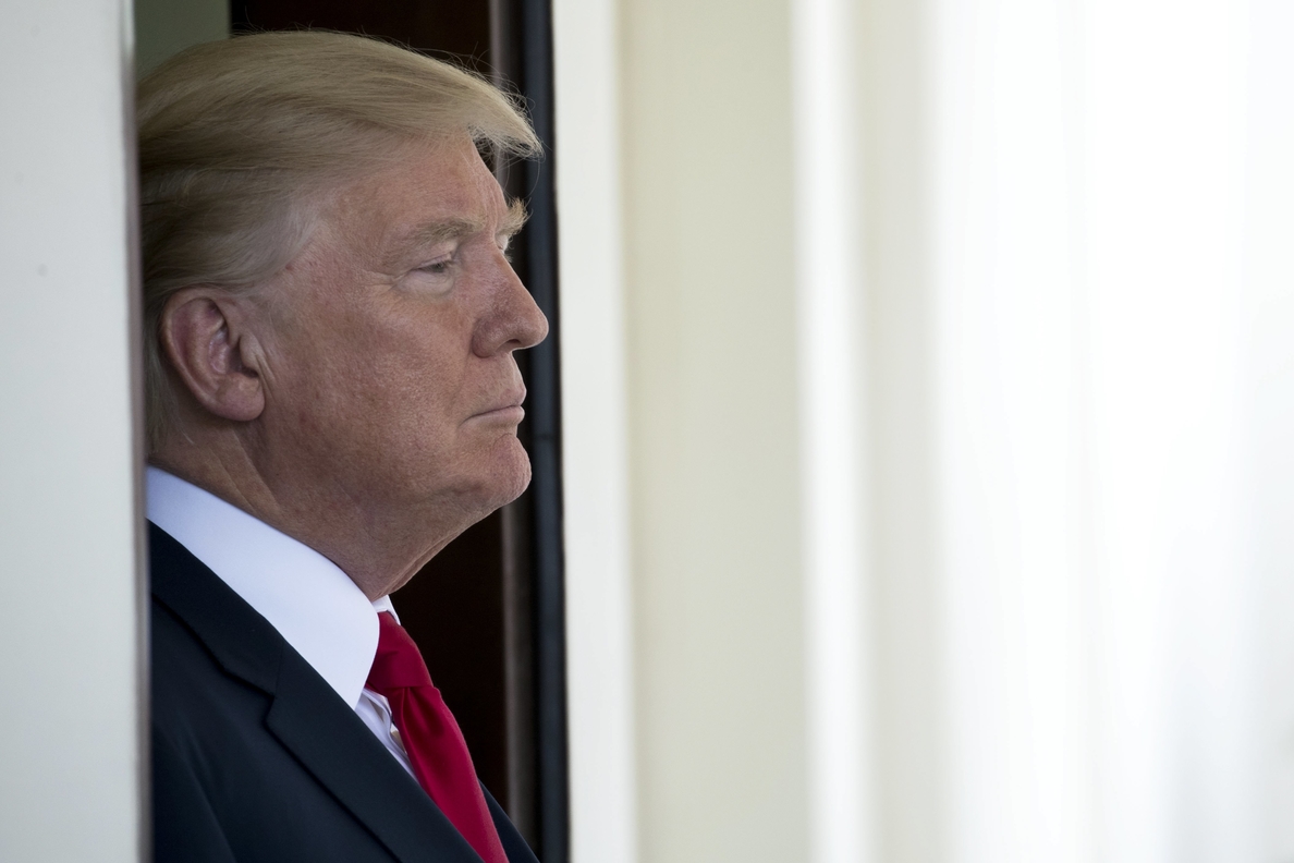 Trump dice tener ya una decisión sobre el pacto nuclear con Irán, pero no la revela