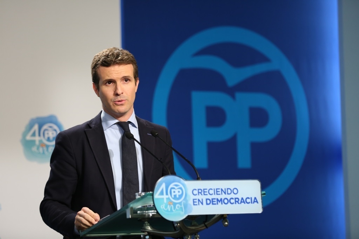 Casado (PP) recuerda a Puigdemont que por mucho que diga «sus mentiras» en inglés o en francés, no serán verdad