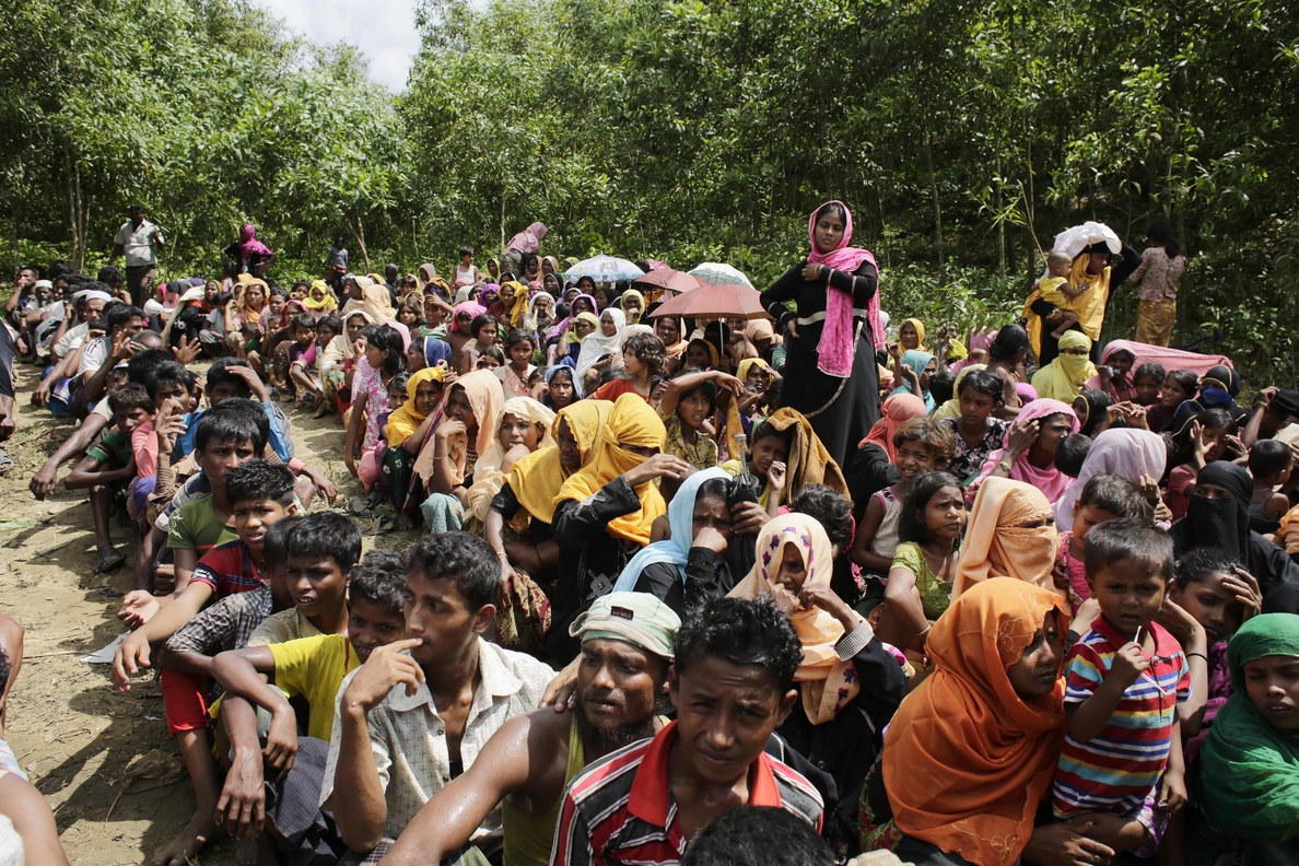Birmania pide a sus desplazados que vuelvan, salvo si son rohinyás