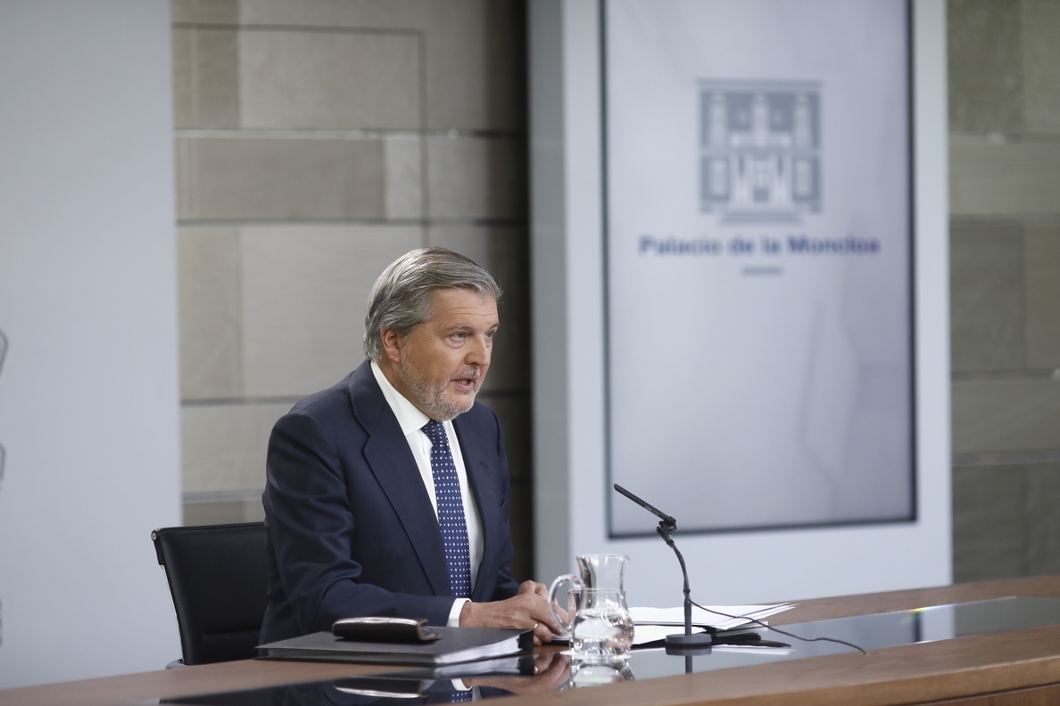 El Gobierno dice que es Puigdemont quien cierra la puerta al diálogo al persistir en el «referéndum ilegal»