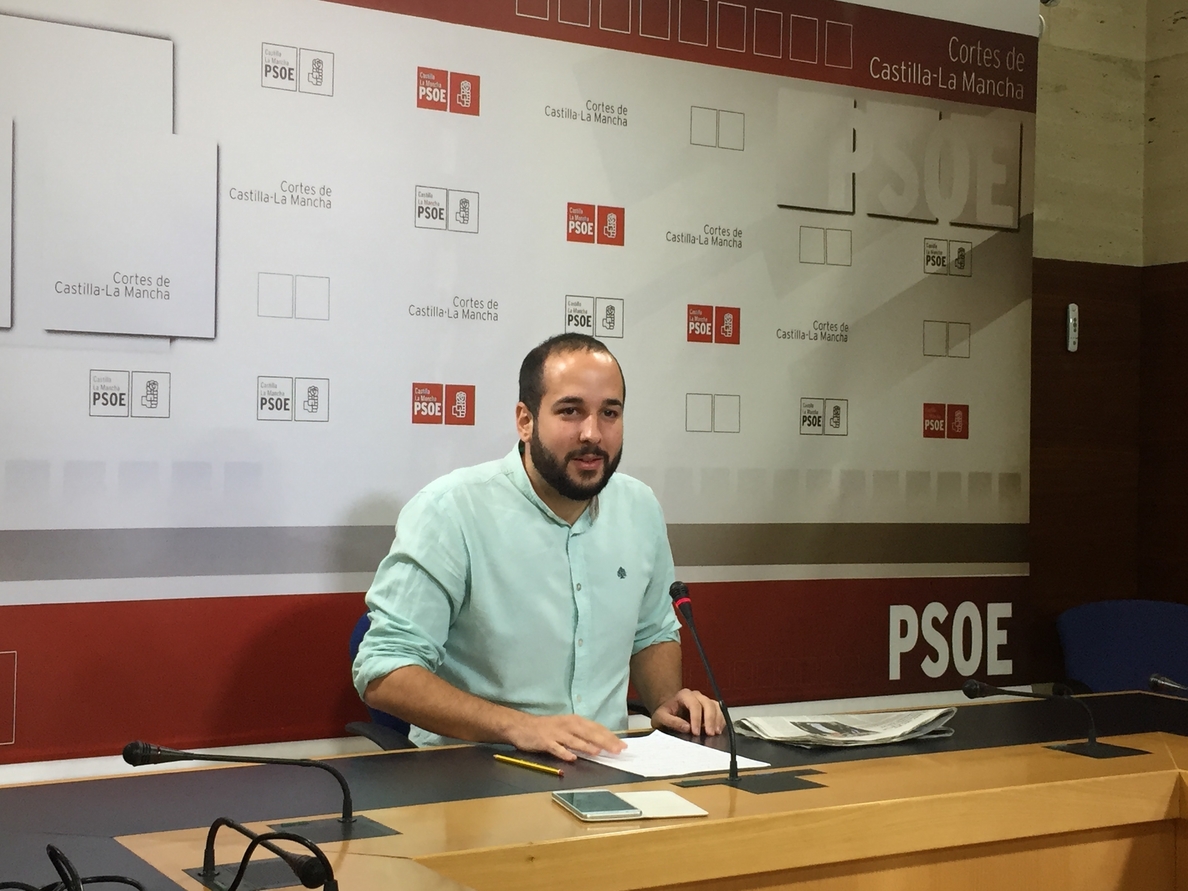 PSOE C-LM insiste en que Molina asiste como responsable de Política Autonómica de Podemos a su reunión con Junqueras