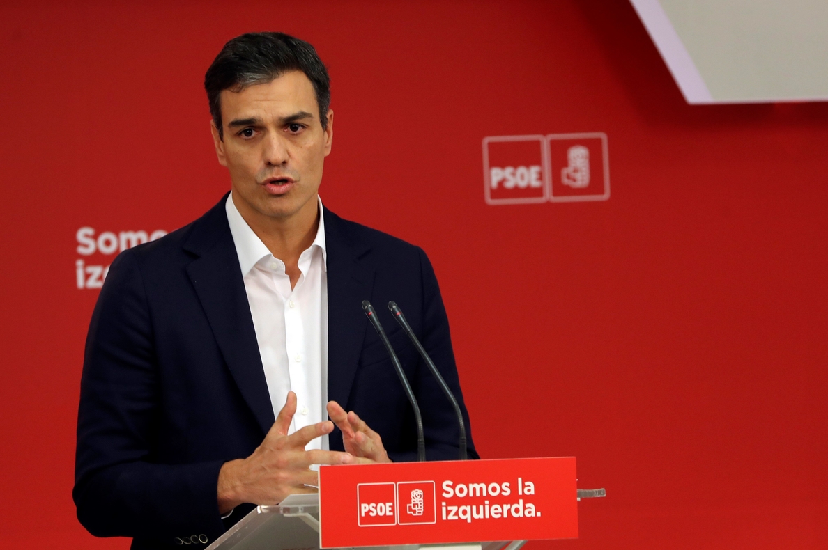 Sánchez insta a Puigdemont a que aclare «negro sobre blanco» su declaración