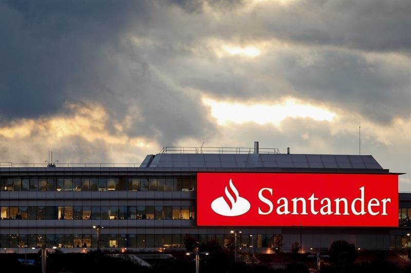 El Santander prevé un crecimiento del PIB español del 3,2% este año y del 2,8% en 2018