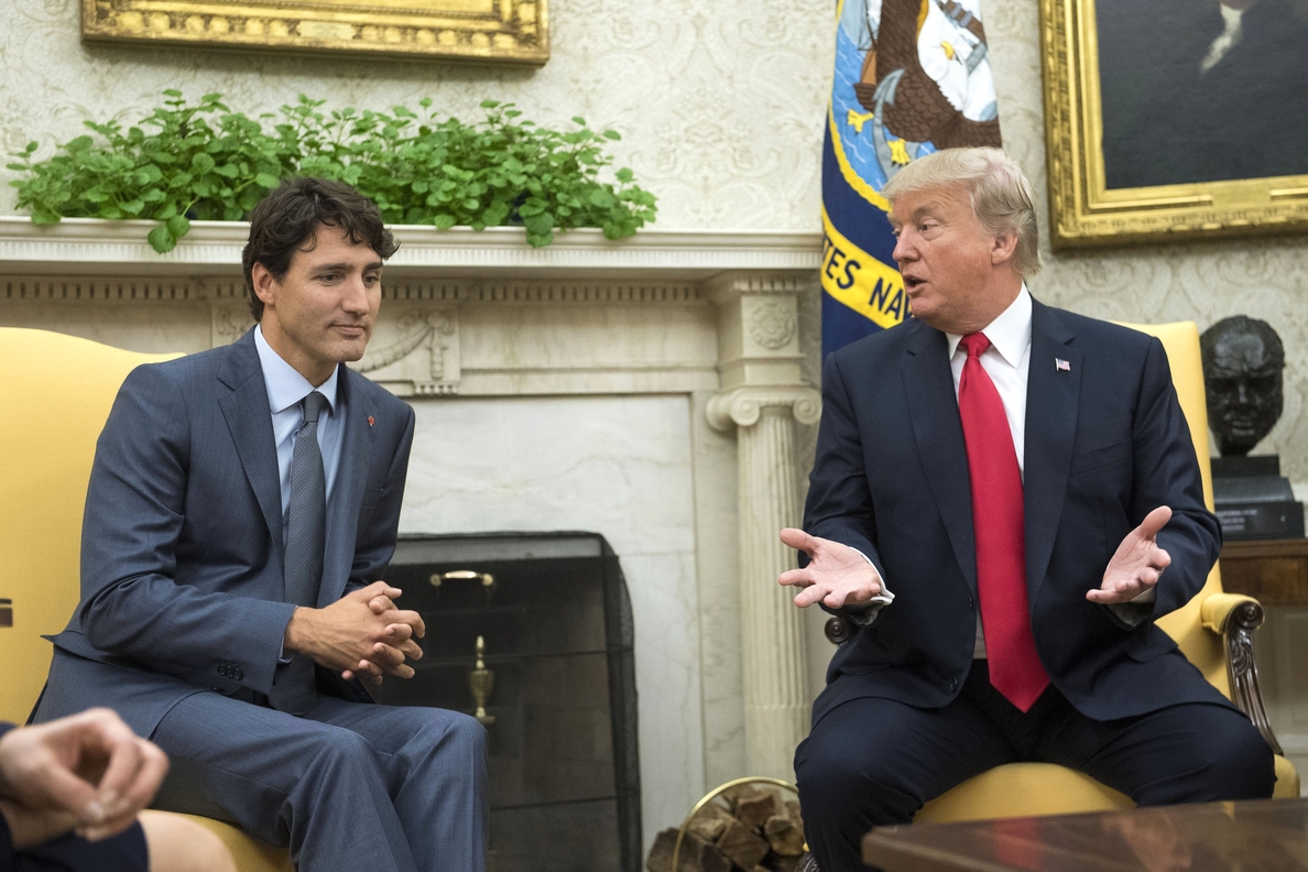 Trump critica el TLCAN y abre la puerta a pactos bilaterales con Canadá y México