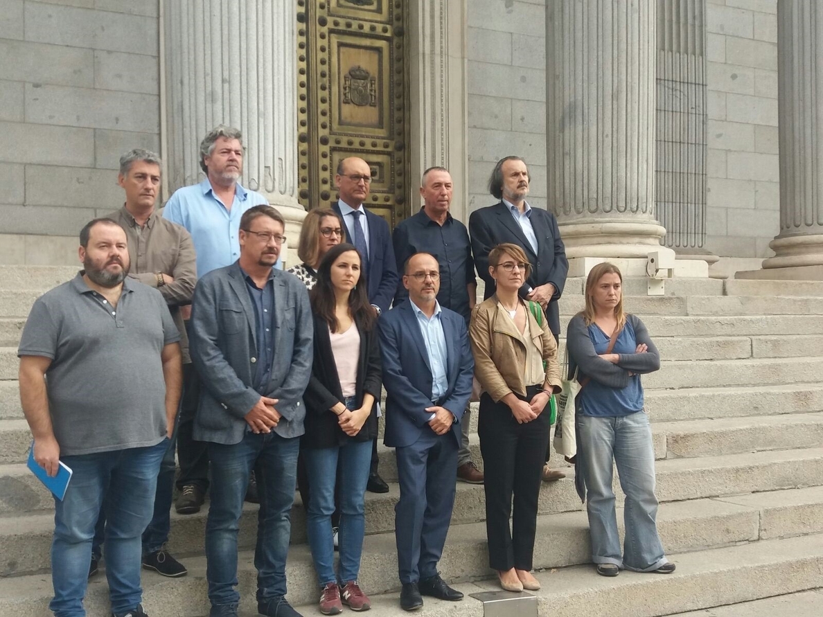 Unidos Podemos, PNV, PDeCAT, Compromís y Bildu denostan en el Congreso el encarcelamiento de Sànchez y Cuixart