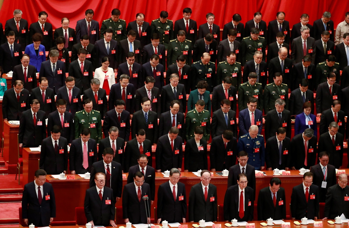Xi propone mayores reformas económicas a favor del mercado