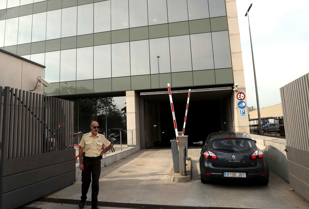 La Guardia Civil busca documentos del 1-O en el Centro de Telecomunicaciones de la Generalitat