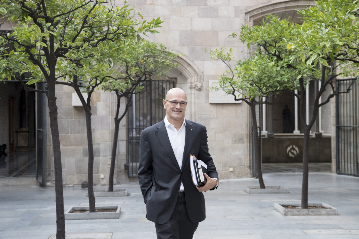 Romeva dice que los funcionarios no seguirán órdenes del Gobierno de Madrid