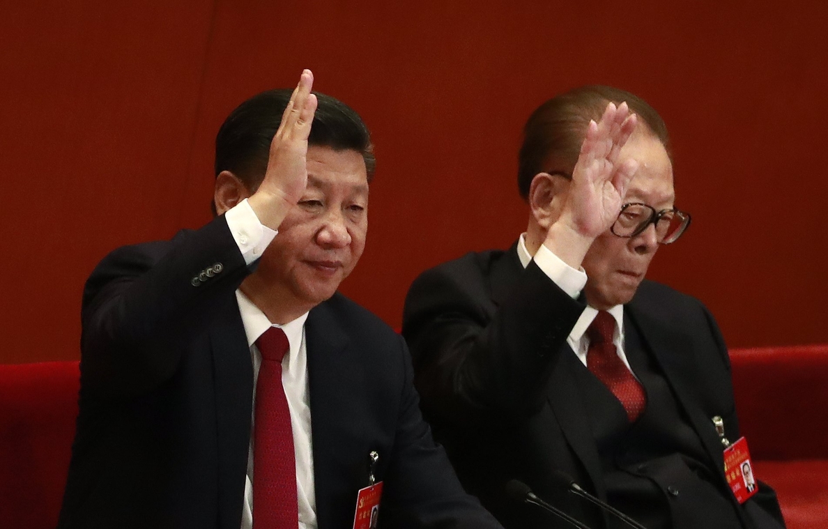Xi es elevado al nivel de Mao y Deng Xiaoping en la Constitución del PCCh