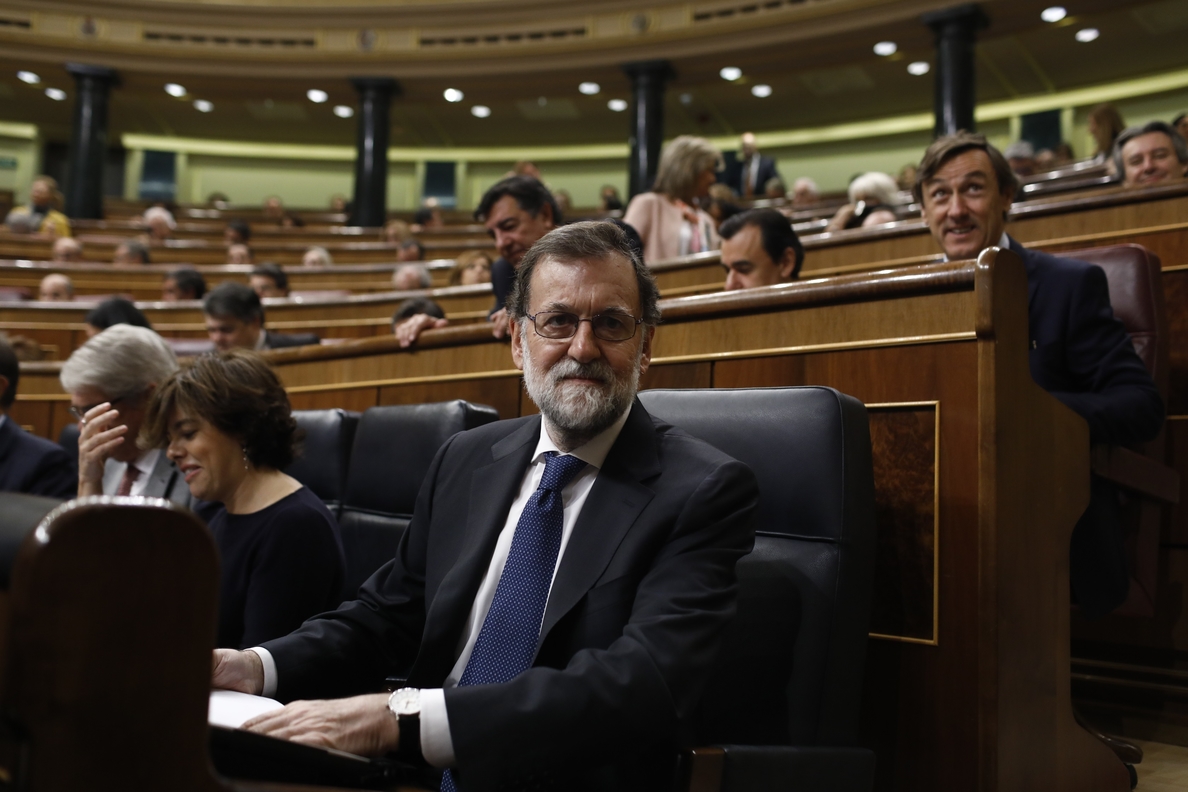 Rajoy dice que el Gobierno quiere elecciones en Cataluña lo antes posible, pero restableciendo la legalidad
