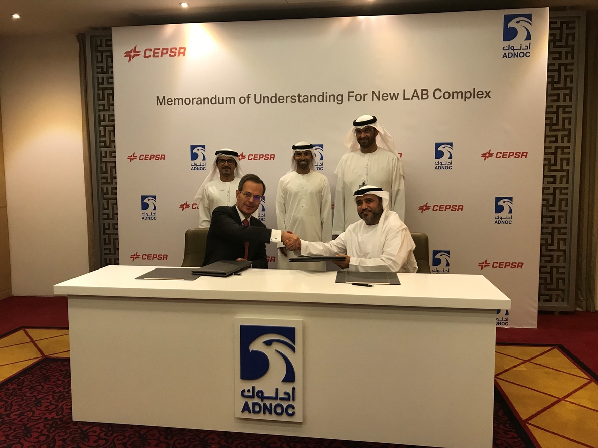 Cepsa se alía con ADNOC para la construcción de una planta petroquímica en Abu Dhabi por 510 millones
