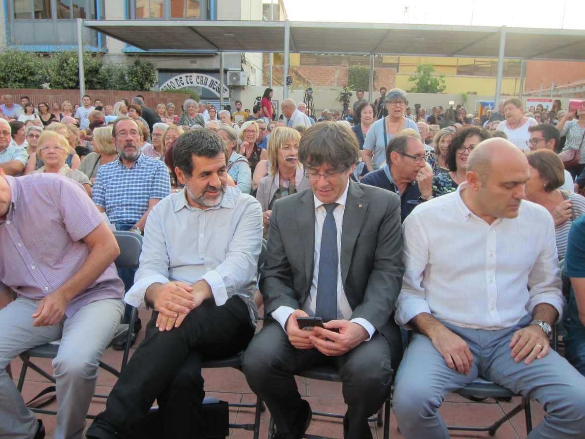 Puigdemont sitúa a Sànchez (ANC) como número dos de JuntsxCat