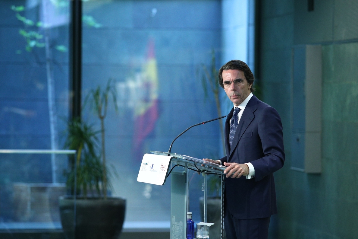 Aznar confía en que Ledezma será «la voz de la oposición» de Venezuela en el exilio y le da la bienvenida a España