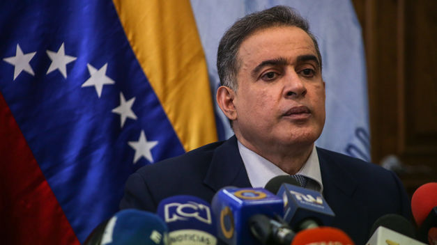 La Fiscalía de Venezuela detiene a 21 gerentes de la petrolera estatal por corrupción