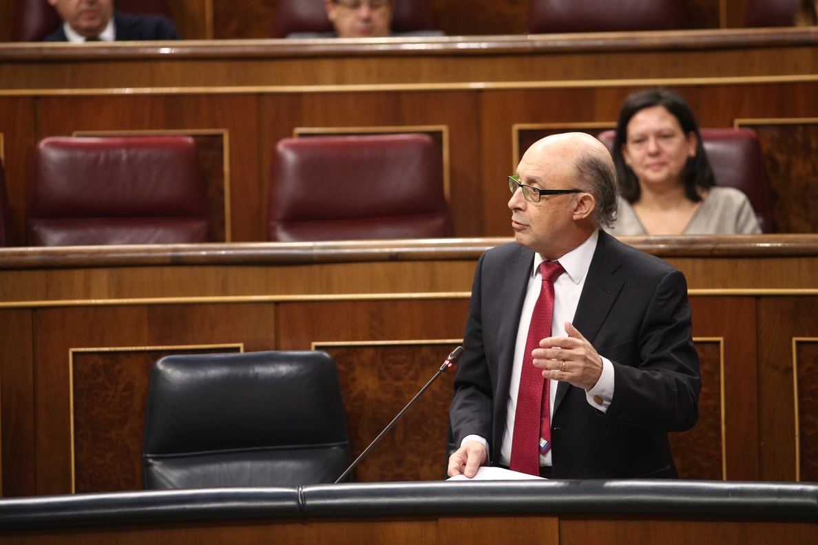 Montoro acusa a En Comú de apoyar la independencia de Cataluña y de ser unos «outsiders» en el Congreso