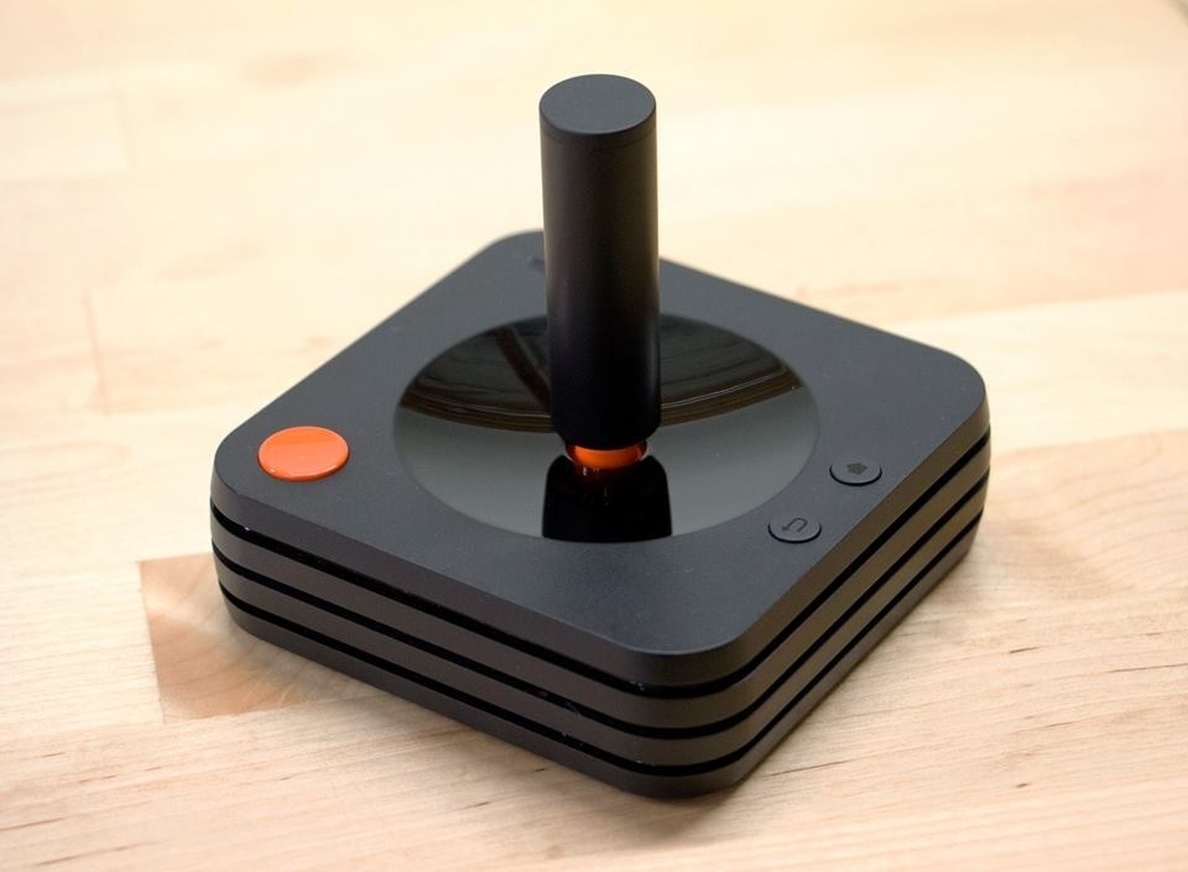 El mando »joystick» de Ataribox mantendrá la estética »retro» de la consola