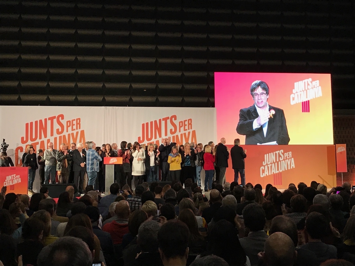Puigdemont y Rovira cerrarán en Bruselas los actos de la manifestación por la independencia del 7D