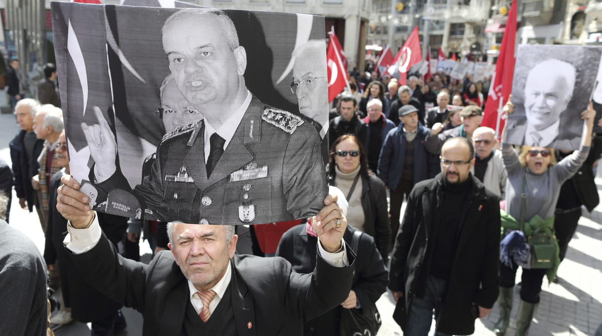 La Fiscalía turca ordena la detención de 135 personas acusadas de golpismo
