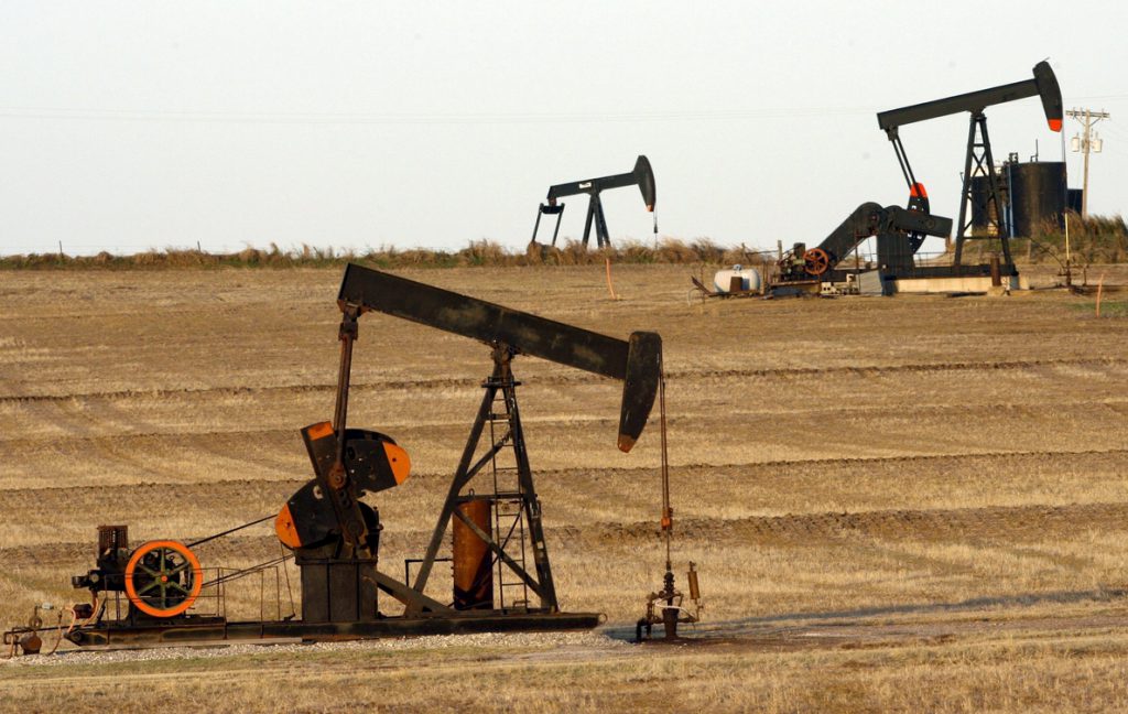 El petróleo de Texas abre con un descenso del 0,05 % hasta 63,70 dólares