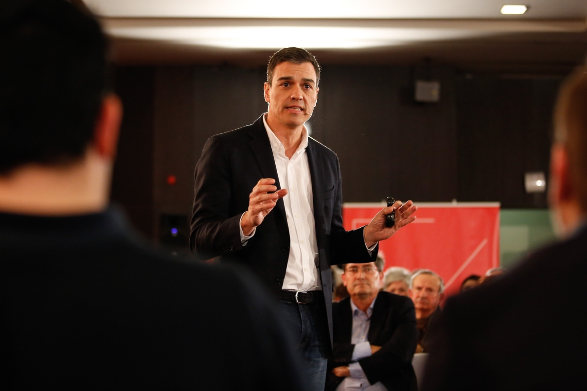 Pedro Sánchez continúa este martes en León las asambleas abiertas con la ciudadanía