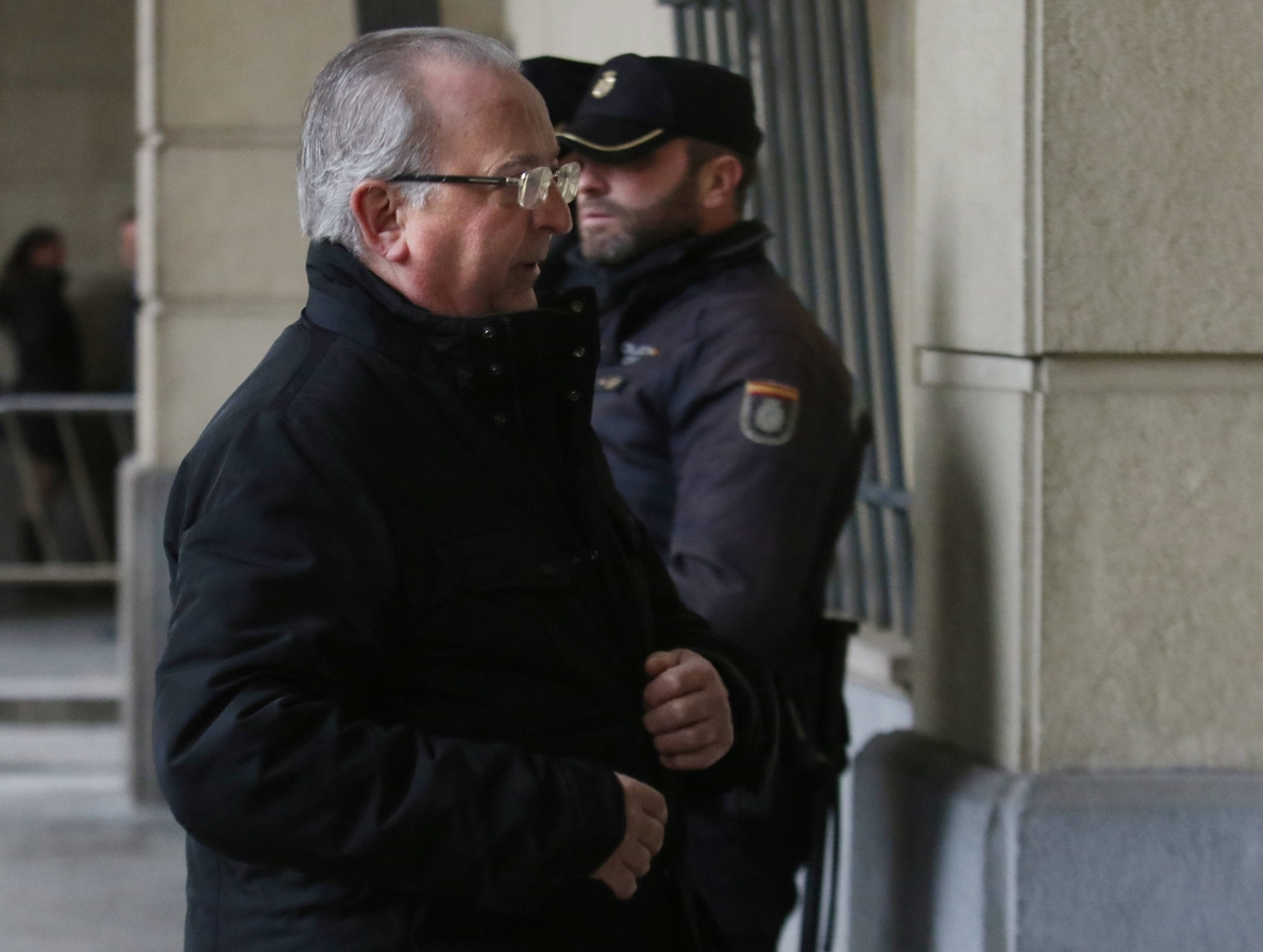 La Audiencia de Sevilla confirma la exclusión del exconsejero Antonio Fernández de otra pieza separada de los ERE