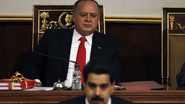 Los 28 sancionan a Diosdado Cabello y a otros seis altos cargos por la represión en Venezuela