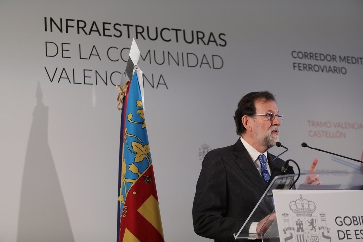 Rajoy insiste en que necesita al PSOE para reformar la financiación autonómica y le pide a Puig que haga cuanto pueda
