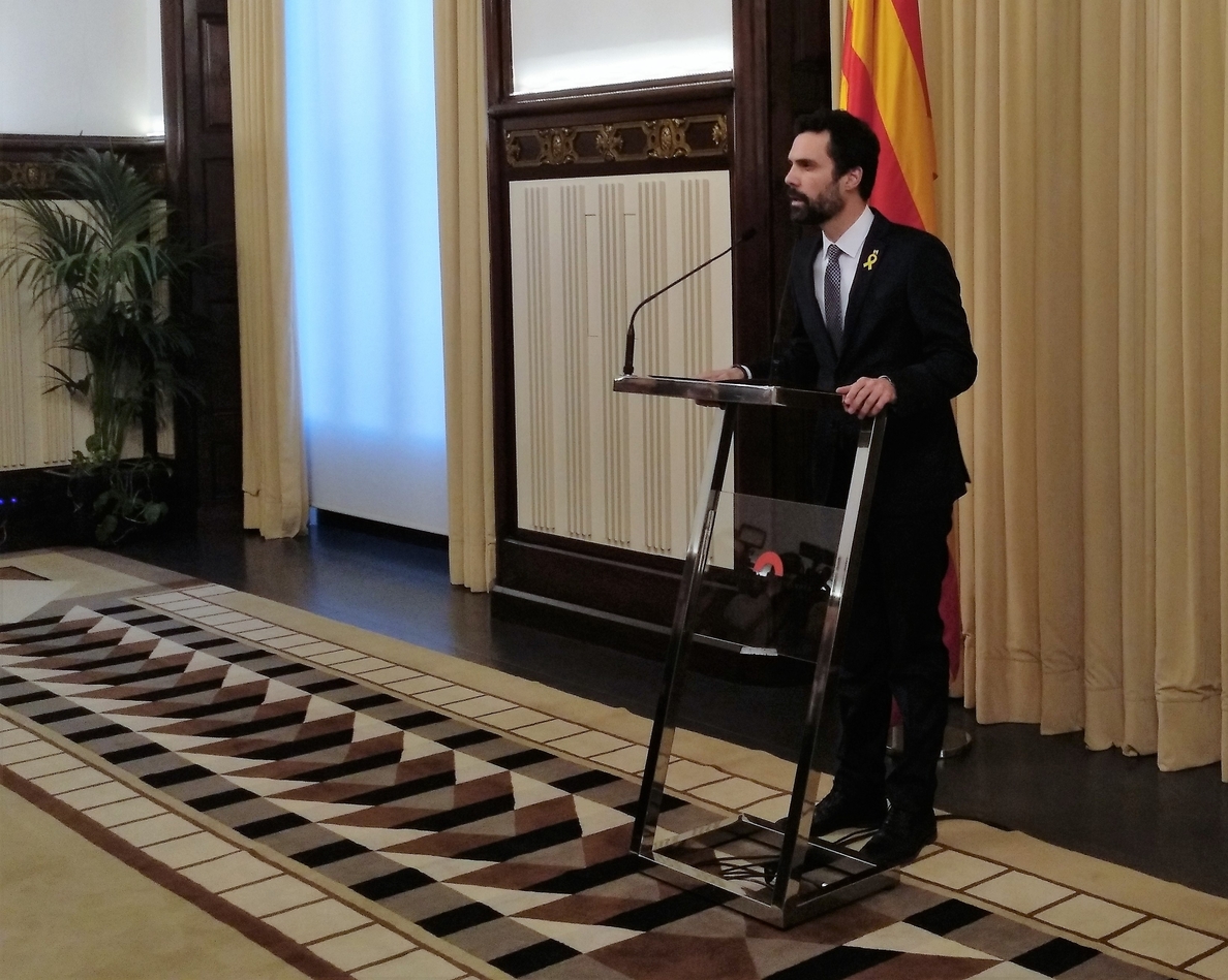 Roger Torrent preside este martes su primer acto institucional como presidente del Parlamento catalán