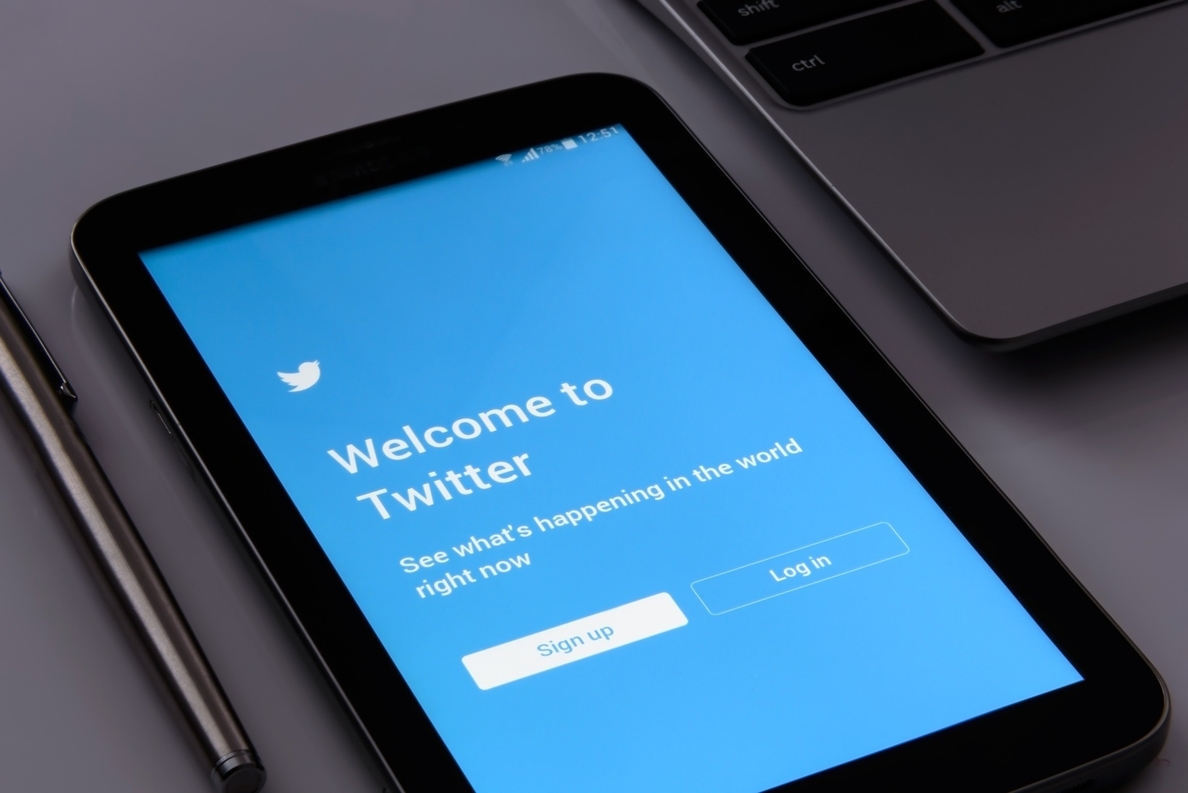 Twitter habilita un servicio que permite alertar de conductas suicidas en la plataforma