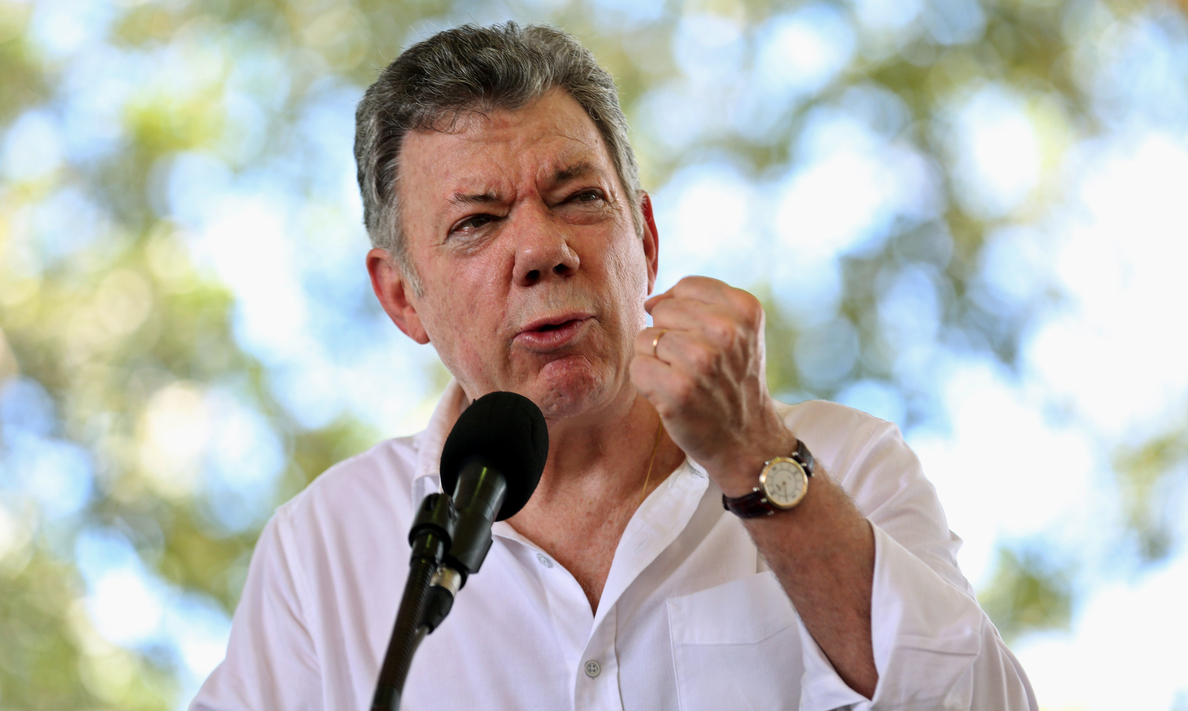 Santos ve «una locura» acusar a Colombia de preparar una invasión a Venezuela