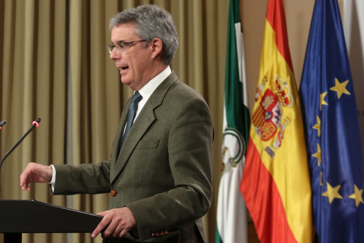 Gobierno andaluz critica que Zoido diga que todo es «normal» en el Campo de Gibraltar